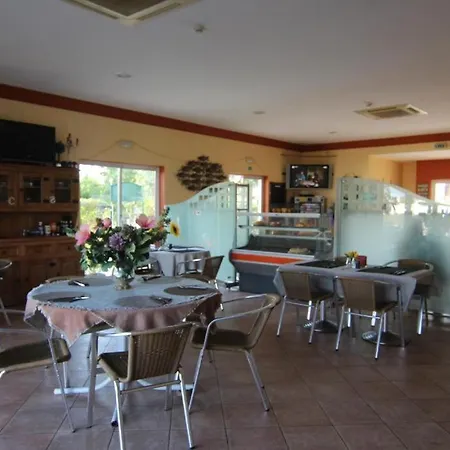 Villa Oasis, Piscina, Jacuzzi, Tenis E Praias! Portimao Exterior photo