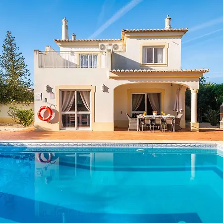 Villa Oasis, Piscina, Jacuzzi, Tenis E Praias! Portimao Exterior photo