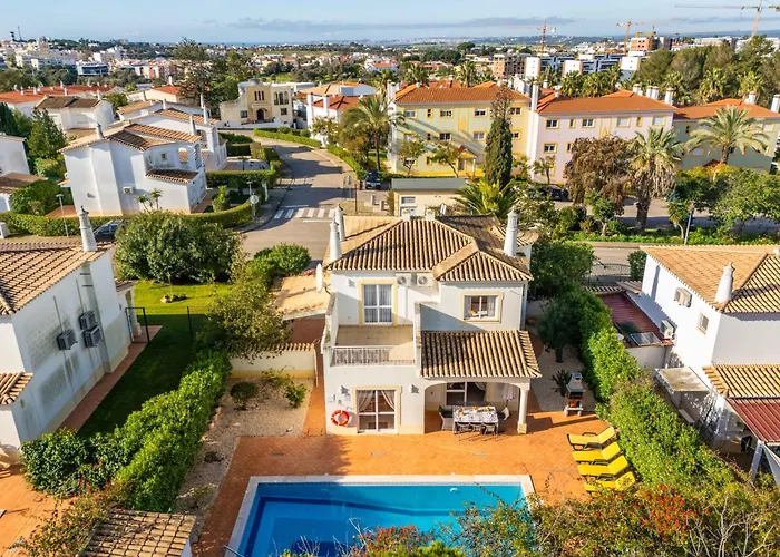 Villa Oasis, Piscina, Jacuzzi, Tenis E Praias!