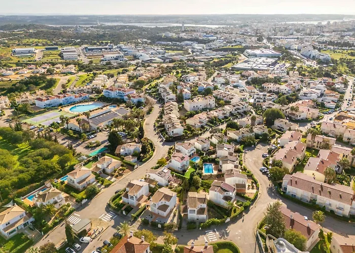 Villa Oasis, Piscina, Jacuzzi, Tenis E Praias!